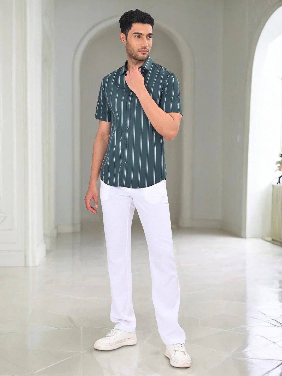 Indian Terrain Men's Regular Fit Half Sleeve Striped Green Shirt